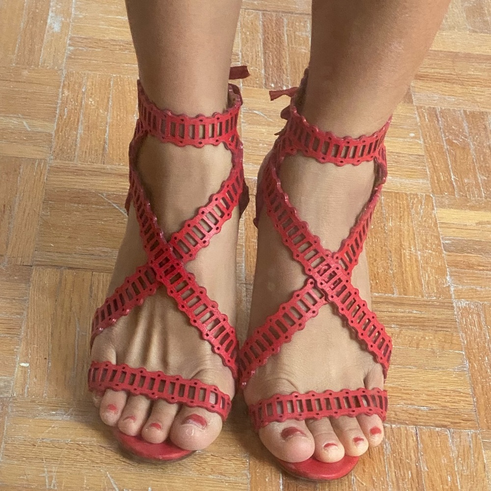 marchesa red sandals almost new size 40 (us 9)